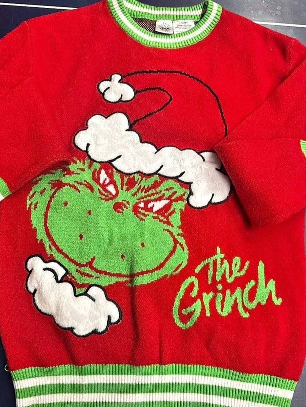 The Grinch Youth Holiday Sweater Boys Medium Red & Green